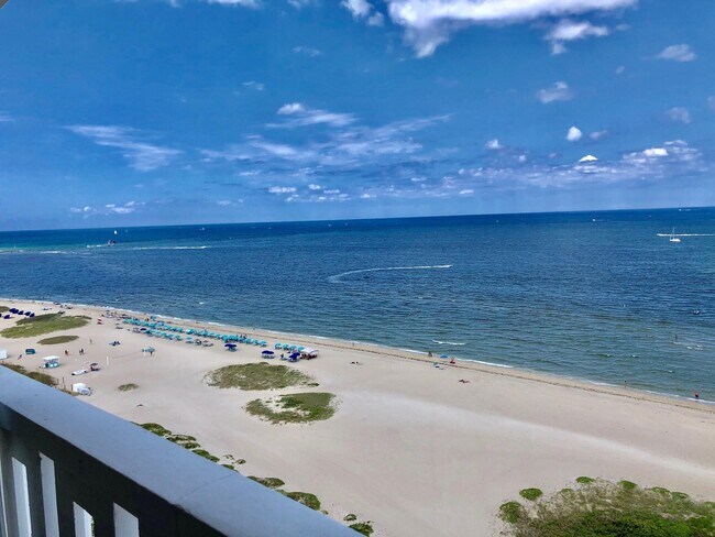 Foto del edificio - 1012 N Ocean Blvd