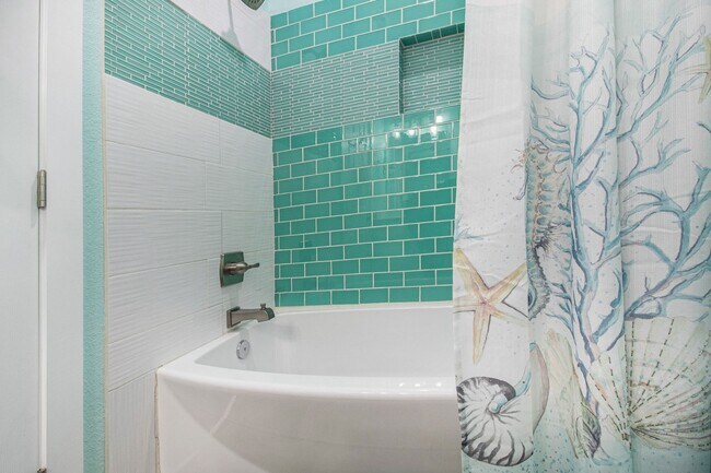 Foto del edificio - 18315 Warrior Dr