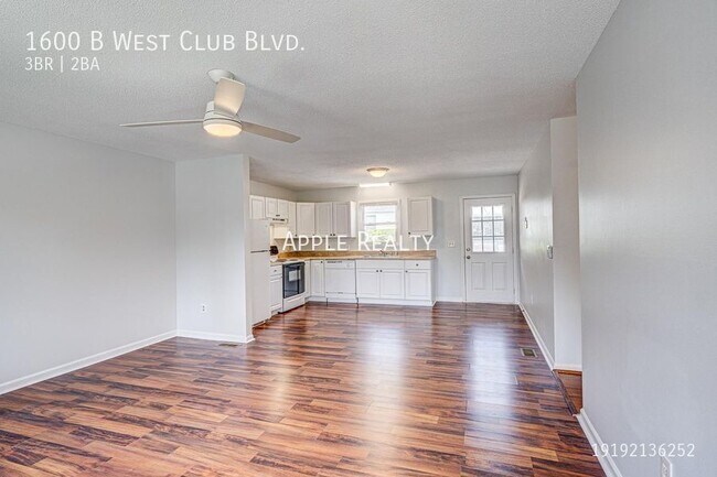 Foto del edificio - 1600 W Club Blvd