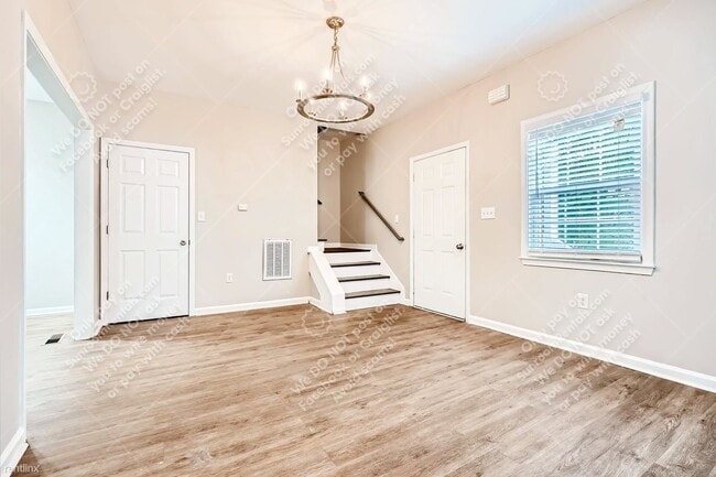 Building Photo - 4 br, 3 bath House - 255 Farrington Ave SE...