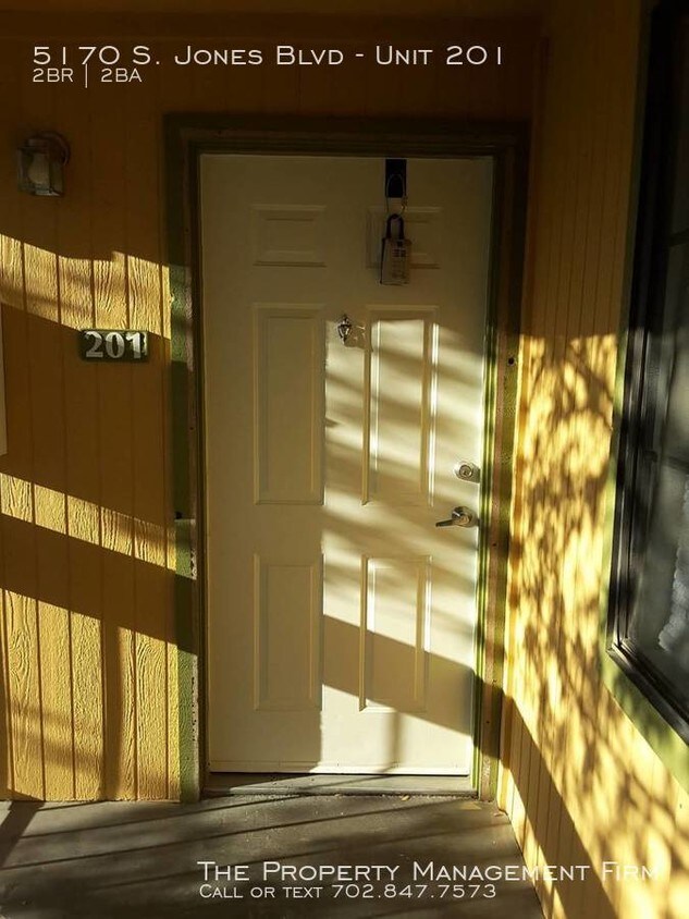 Foto principal - 5170 S Jones Blvd
