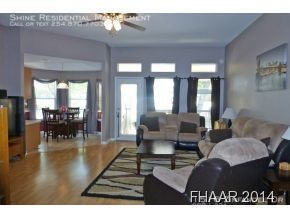 Building Photo - 1516 Zinfandel Dr