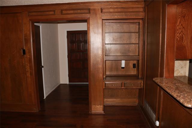 Foto del edificio - 1526 Sharon Dr