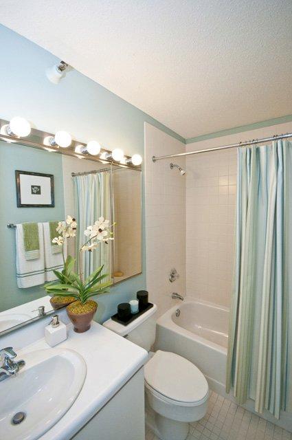 Primary Photo - 182 N Harbor Dr