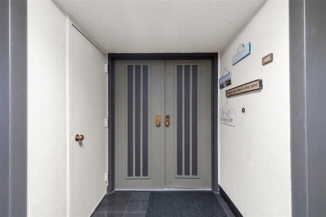 Foto del edificio - 1480 Gulf Blvd