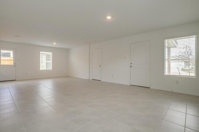 Foto del edificio - Amazing Northpointe Cottage- 3 Bed, 2 Bath- Eagle Mountain Saginaw ISD- 76179