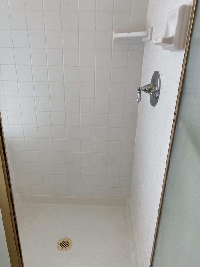 Foto del edificio - 6350 Greenfield Dr