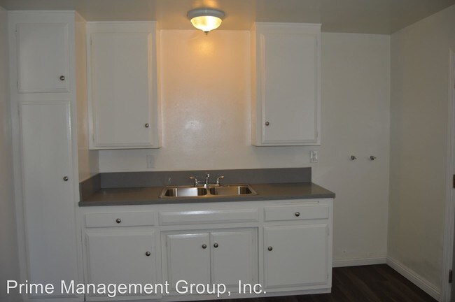 Foto del edificio - 6803 Marlow Ave