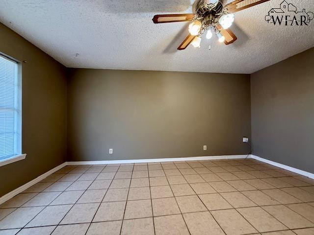 Foto del edificio - 4800 K Mart Dr