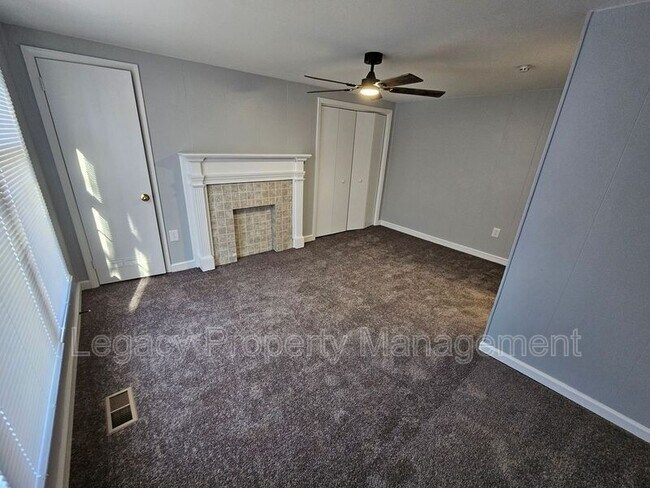 Foto del edificio - 4112 NC-62