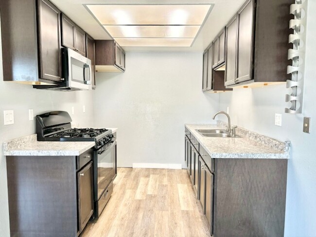 Foto del edificio - Terrace Ave Duplex - LT