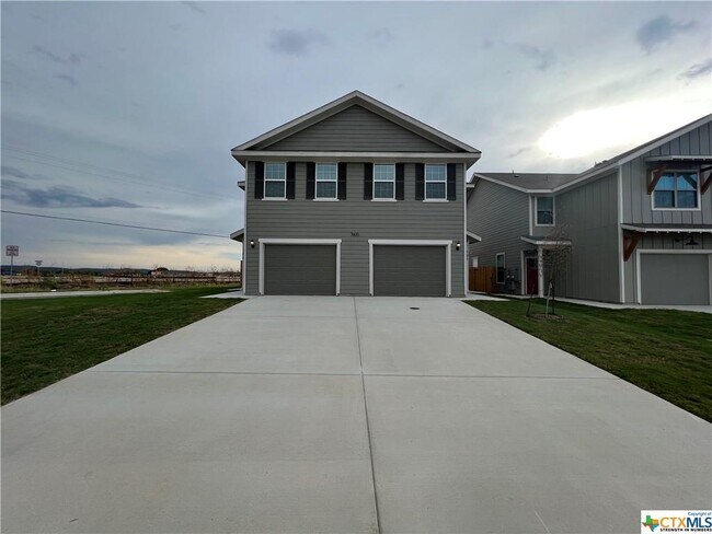 Building Photo - 7610 Gramercy Wy