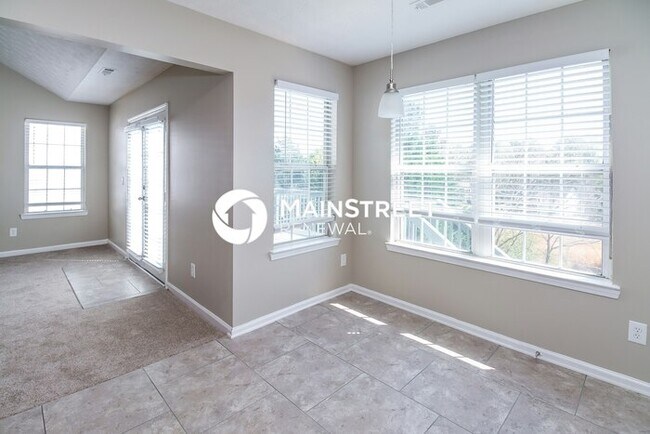 Foto del edificio - 4 Bedroom Pet-Friendly Home in Ellenwood, ...