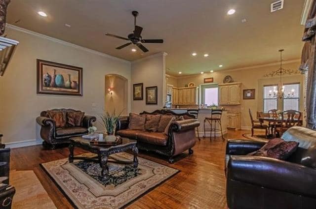Building Photo - 1060 Crystal Falls Dr