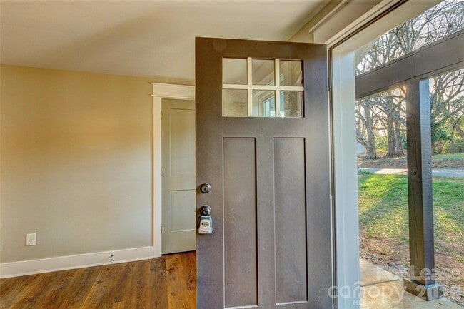 Foto del edificio - 824 2nd St