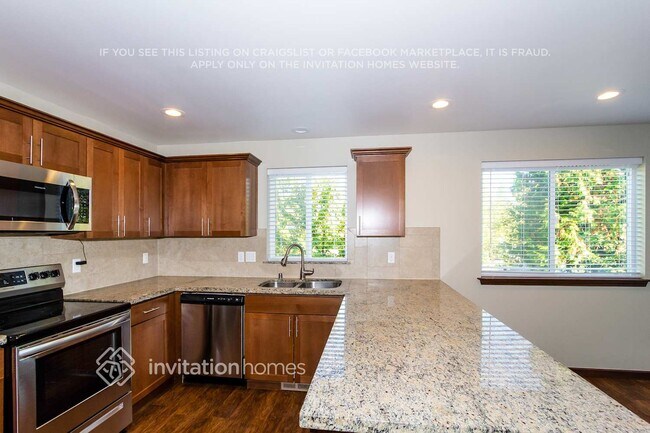 Building Photo - 6625 207th St Ct E