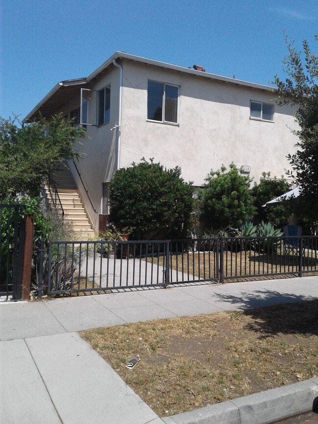 Building in front of duplex - 1925 Euclid St