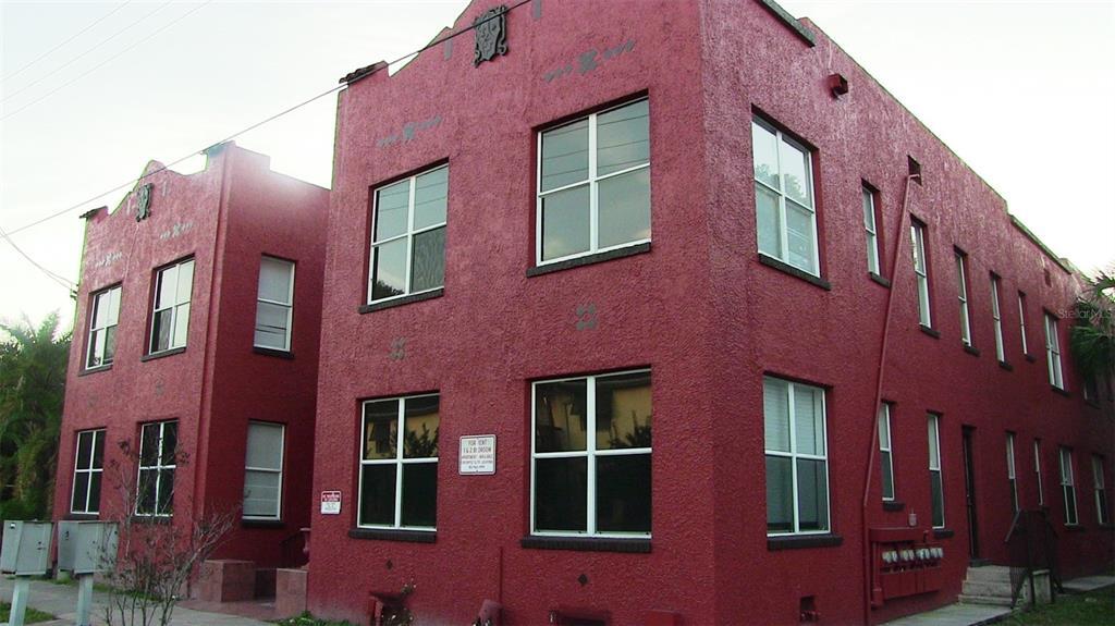 Primary Photo - 111 S Newport Ave