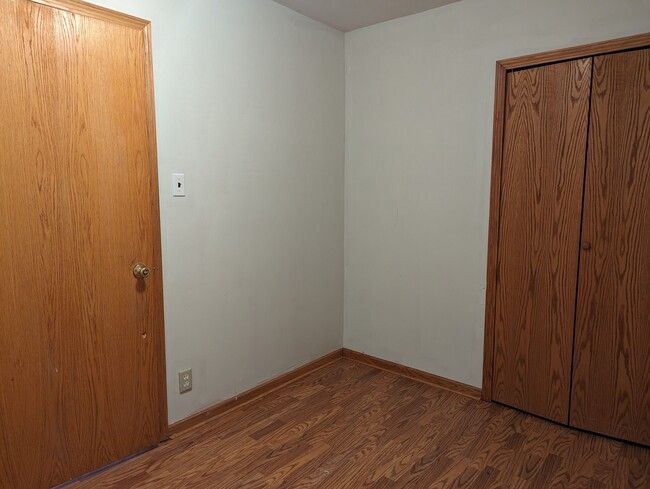 Building Photo - 3048 S Throop St