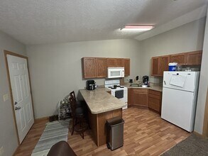 Building Photo - 435 Cottage Ave