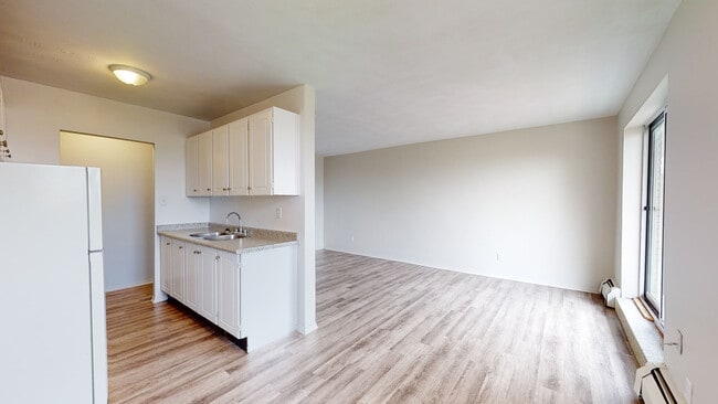 Building Photo - 11 Catalina Dr