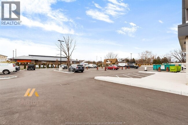 Photo du bâtiment - 14400 Tecumseh Rd E