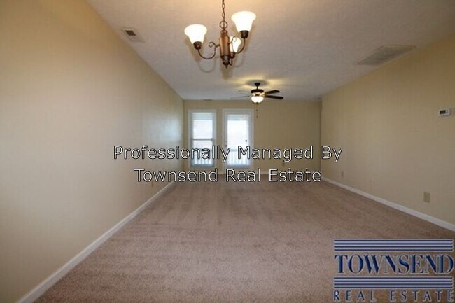 Foto del edificio - 549 Lambert St. - Hunters Ridge No Pets
