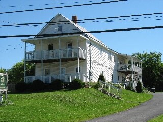 Primary Photo - 98 Main St