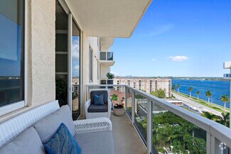 Building Photo - 1617 N Flagler Dr