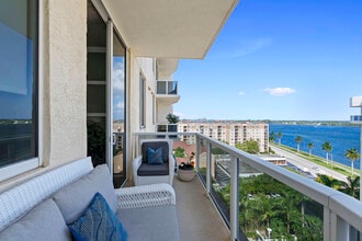 Building Photo - 1617 N Flagler Dr
