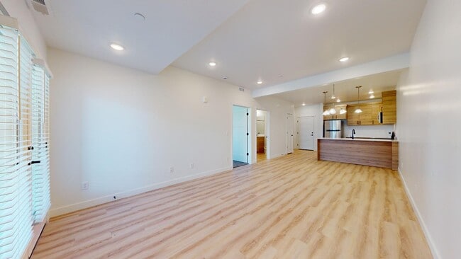 Foto del edificio - 1109 W 250 S