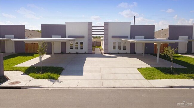 Foto del edificio - 30 W Kenwood St