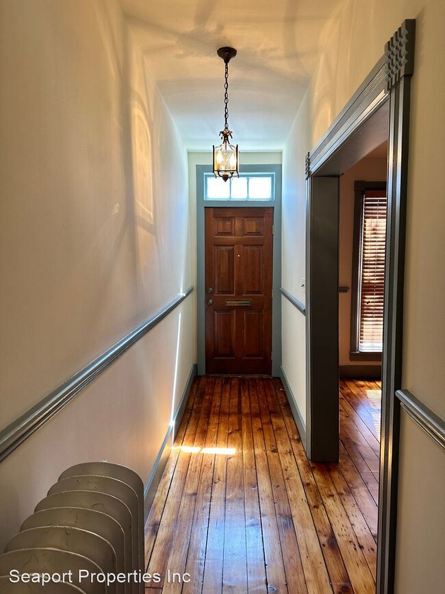 Building Photo - 2 br, 1.5 bath House - 903 Duke Street