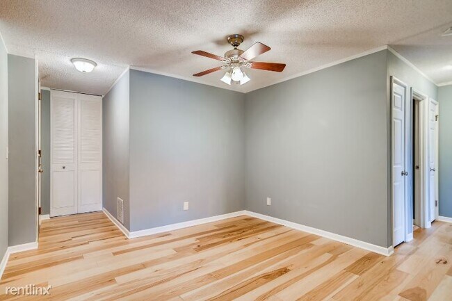 Foto del edificio - 2800 Hamline Ave N