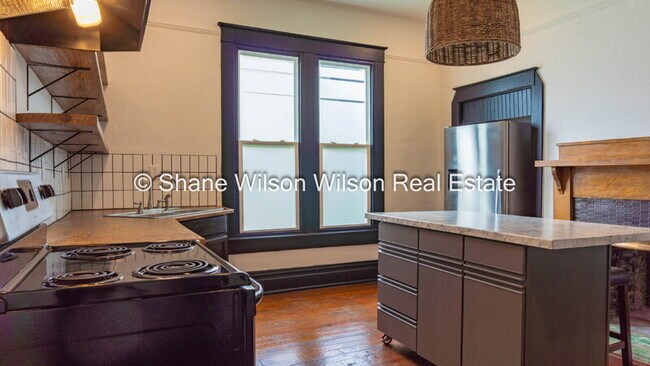 Foto del edificio - 2406 Bailey Ave