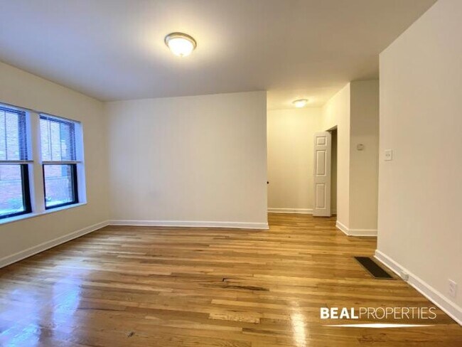 Foto del edificio - 1 bedroom in CHICAGO IL 60657