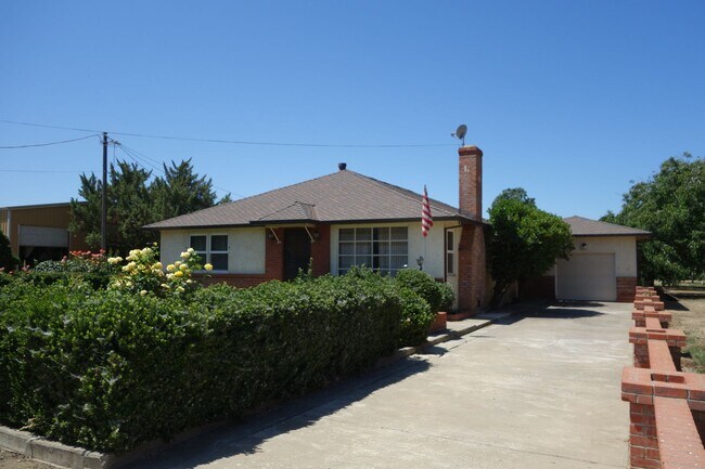 Foto del edificio - ? Charming Country Home Available November! ?