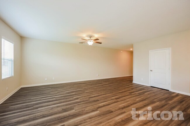 Foto del edificio - 14624 Maple Ter