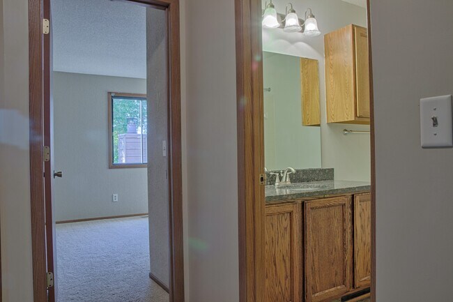 Foto del edificio - 4 125th LN NW