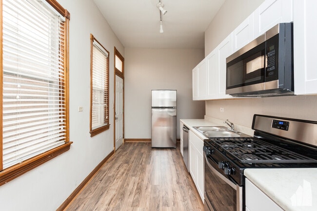 Building Photo - 1016 W Fry St