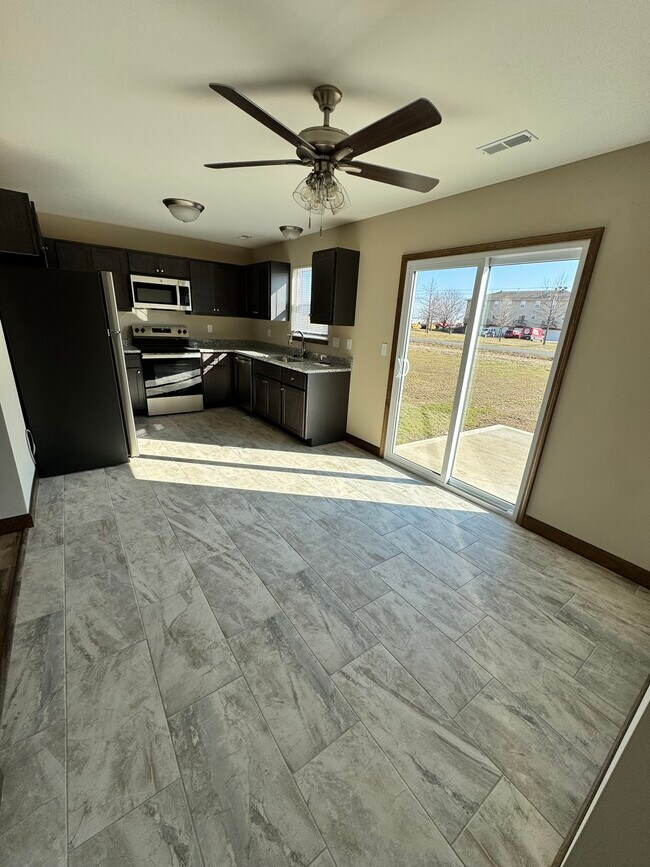 Building Photo - 7505 Frankie Ct