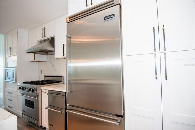 Foto del edificio - 1208 E Kennedy Blvd