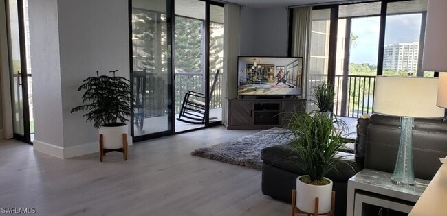 Foto del edificio - 15 Bluebill Ave