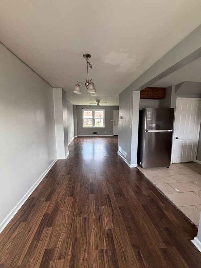 Foto del edificio - 2229 Graythorn Rd