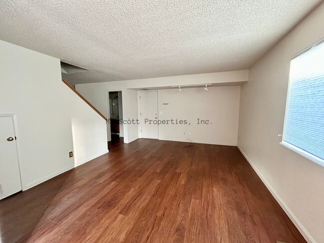 Building Photo - 2374 Blue Haven Ln