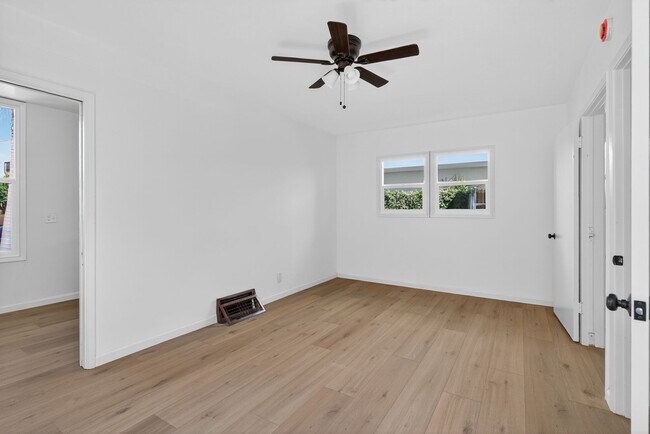 Foto del edificio - 3312 2nd St