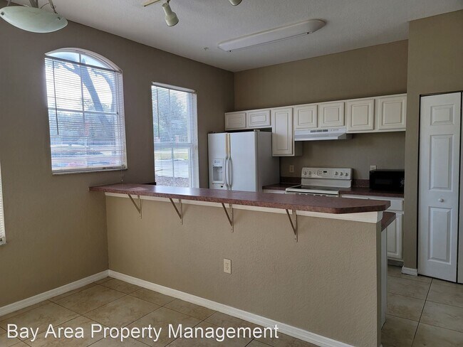 Building Photo - 5003 Sunridge Palms Dr