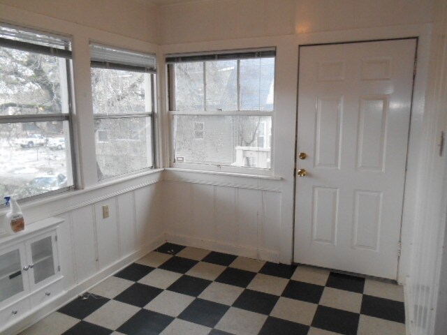 Building Photo - Downtown SR 1 bed/1 Bath