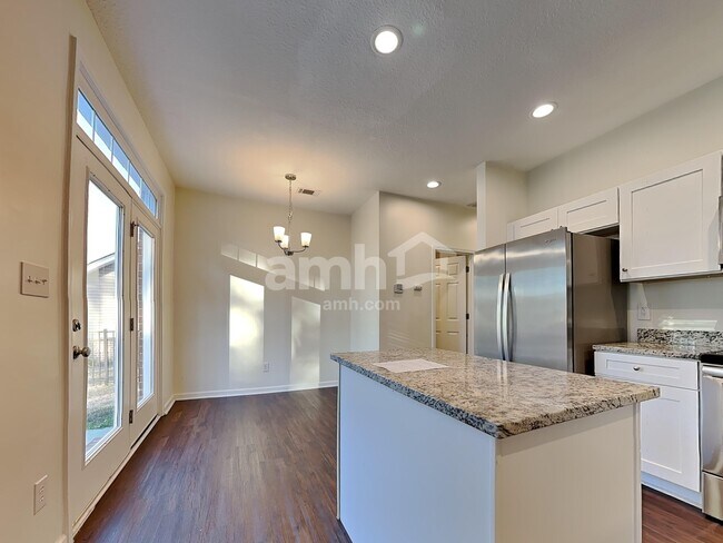 Foto del edificio - 105 Redrock Ct