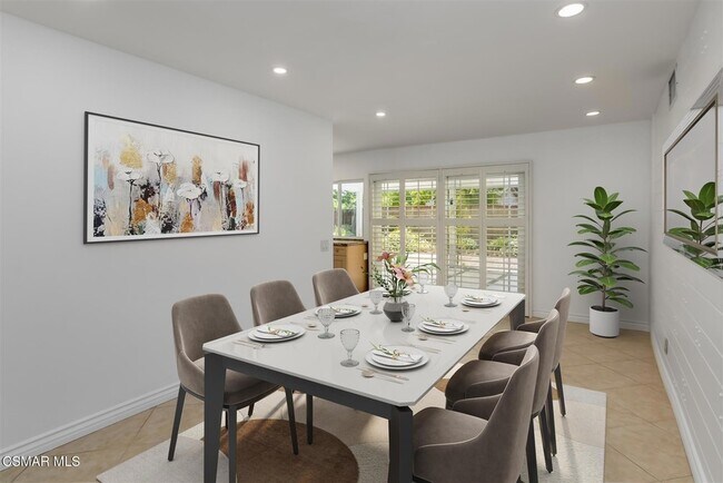 Foto del edificio - 2205 Summerpark Ct